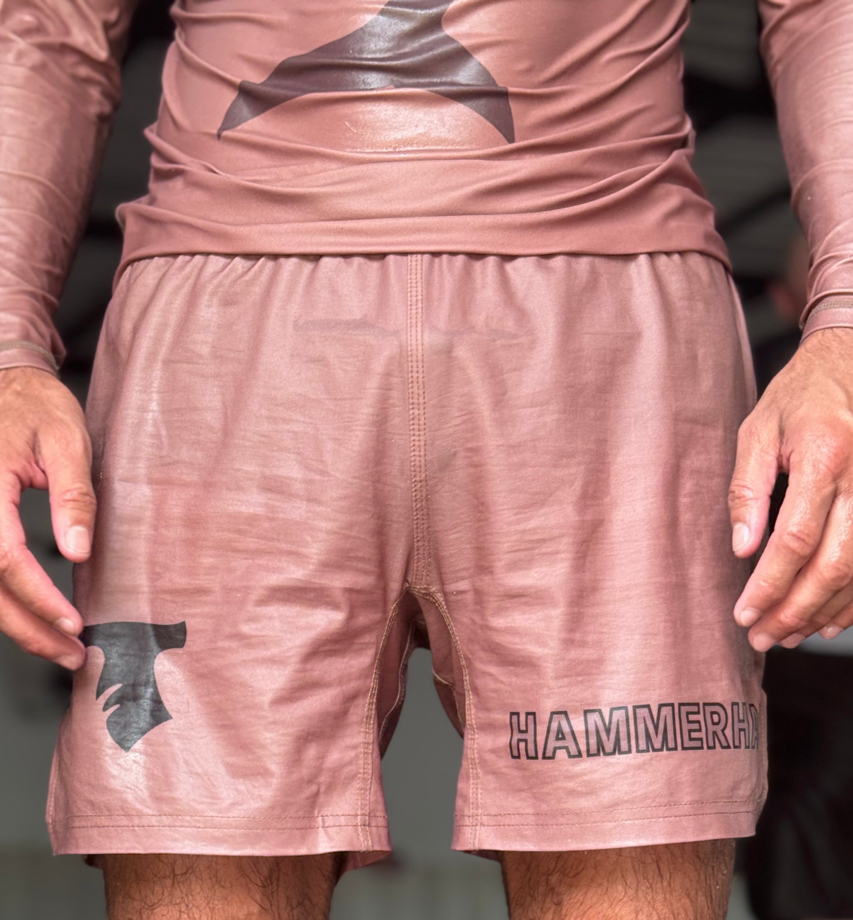 DUAL LAYER DESERT SAND - HAMMERHAI SHORTS
