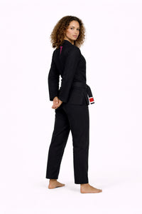 Hammerhai BJJ DRAKT for Damer inkl. Gratis Hvitt Belte