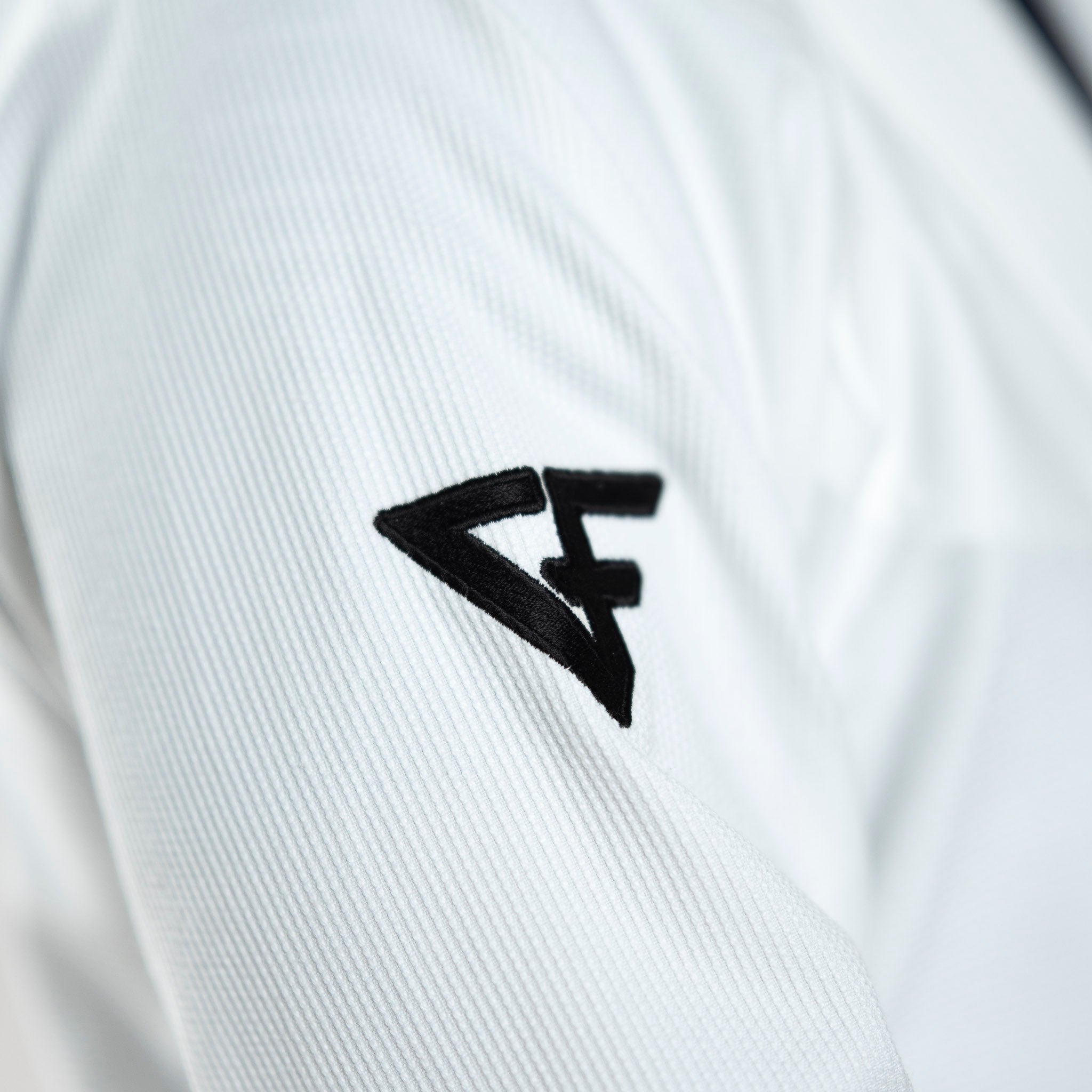 Ground Force Aero 300 Gi - White
