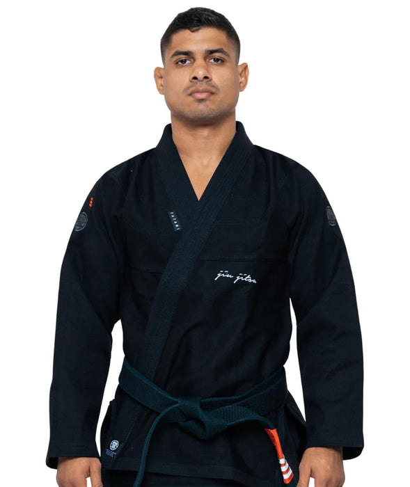 TATAMI ELEMENTS BJJ DRAKT – SVART MED GRATIS HVITT BELTE