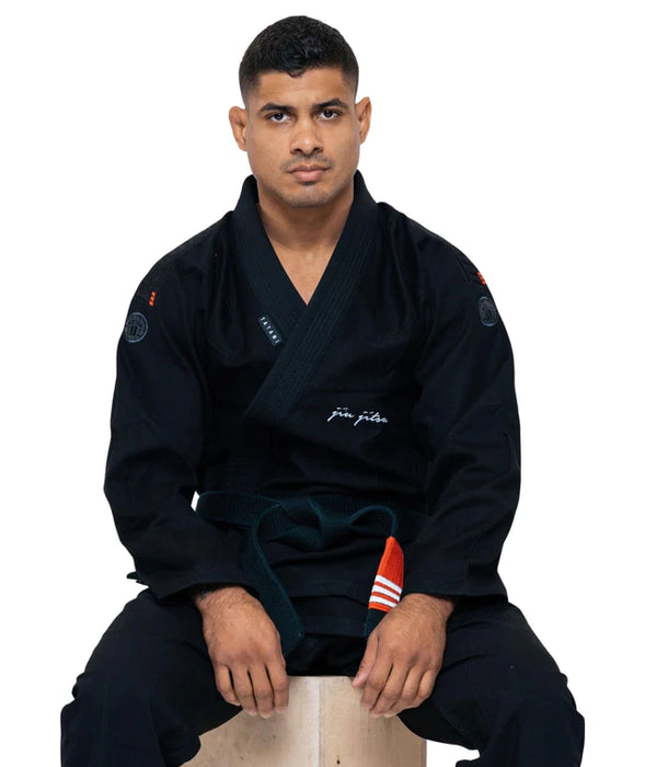 TATAMI ELEMENTS BJJ DRAKT – SVART MED GRATIS HVITT BELTE